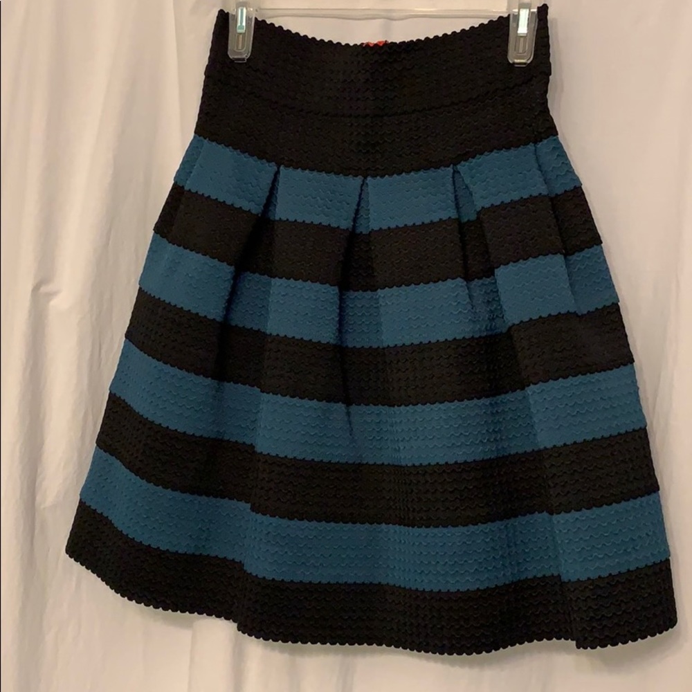 Beautiful skirt - never worn!